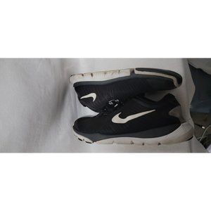 Nike Womens Flex Supreme TR 4 819026-002 Black Running Shoes Sneakers Size 9